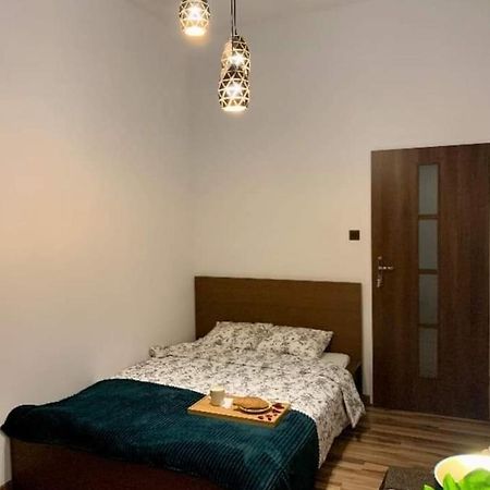 First Station 26-10 Apartment Krakow Bagian luar foto