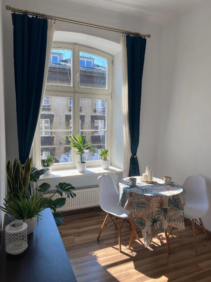 First Station 26-10 Apartment Krakow Bagian luar foto